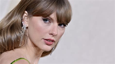 Taylor Swift Removed From Twitter Search After Explicit AI